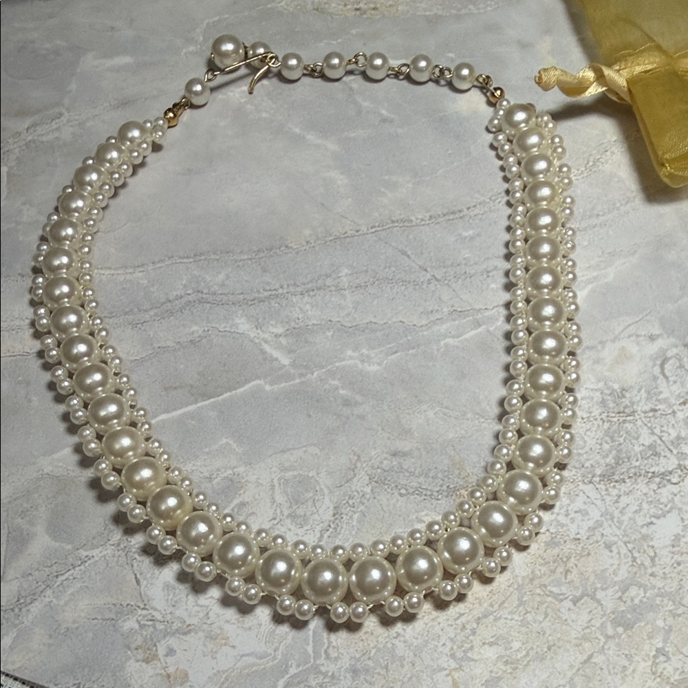 Elegant Pearl Necklace